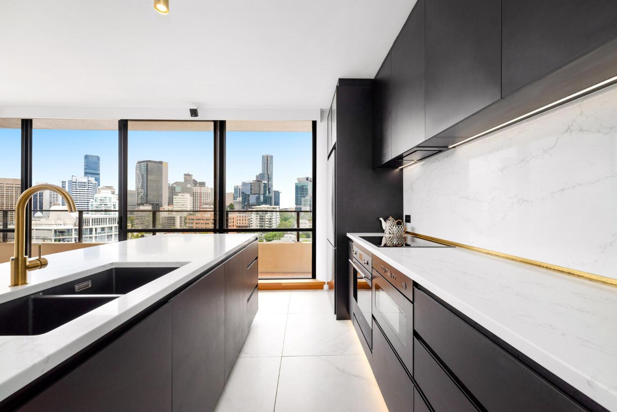 Apartment Sub Penthouse - Large Luxury 2 Bedroom *