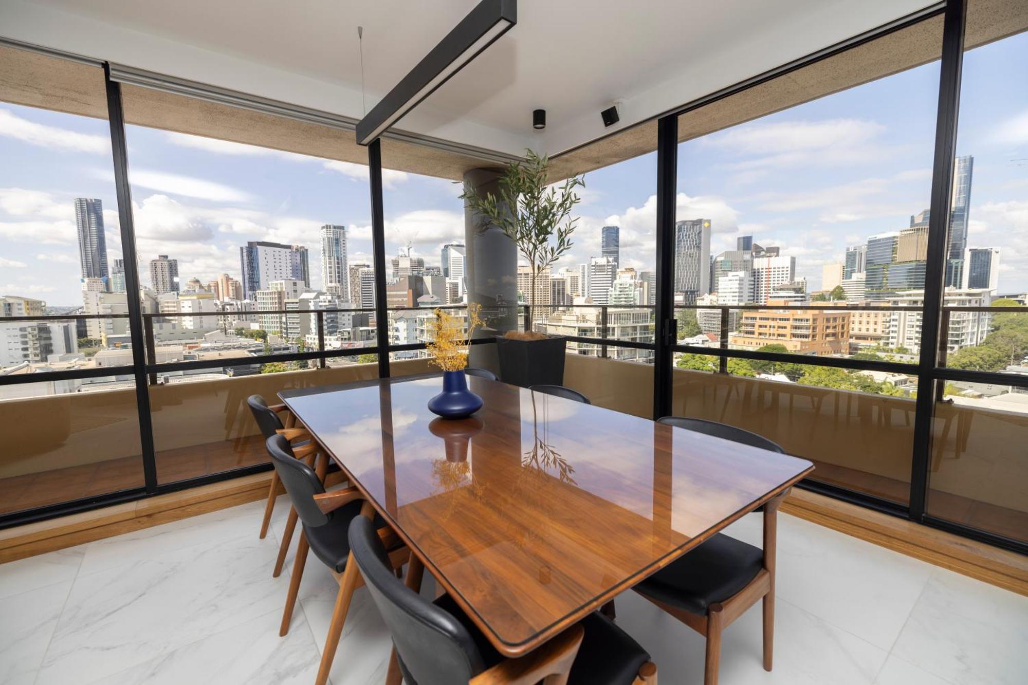 Apartment Sub Penthouse - Large Luxury 2 Bedroom